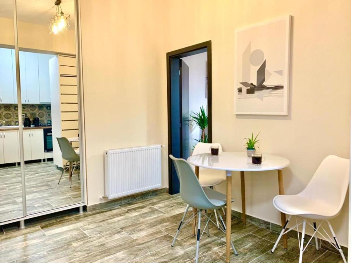 Designed Like Home Apartment Near Palas Mall Iasi Ngoại thất bức ảnh